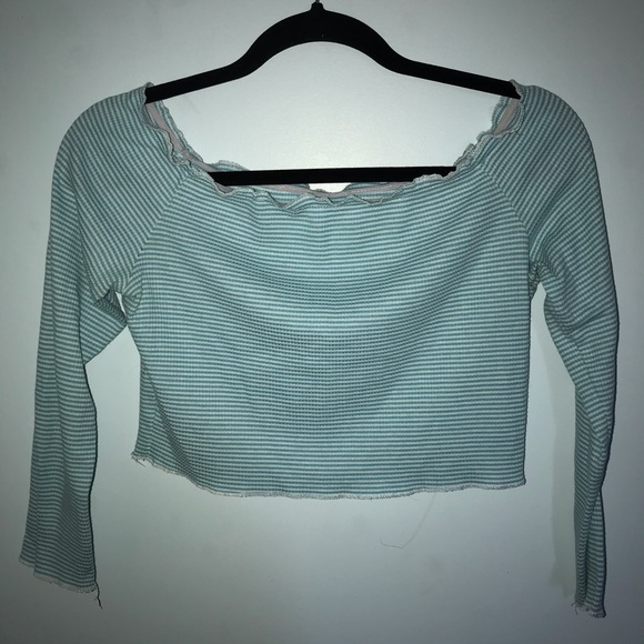 🌼3/$30🌼 PLT Off The Shoulder Tee - Picture 1 of 4